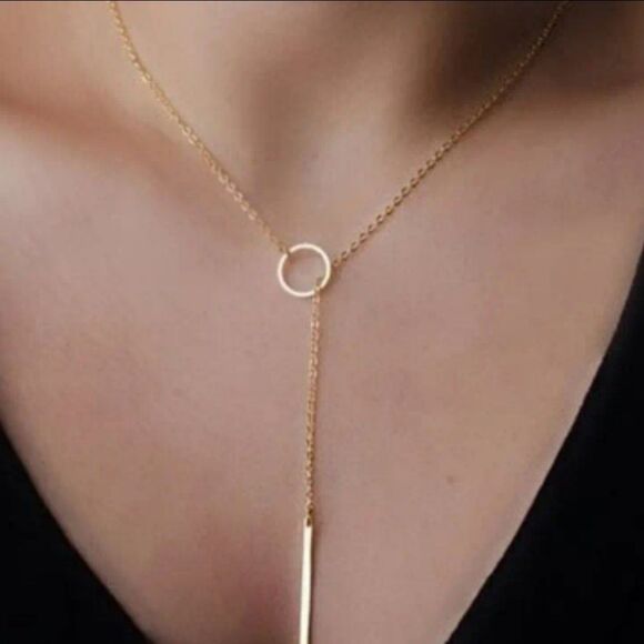 Clavical chain Pendant Necklace - Picture 10 of 12